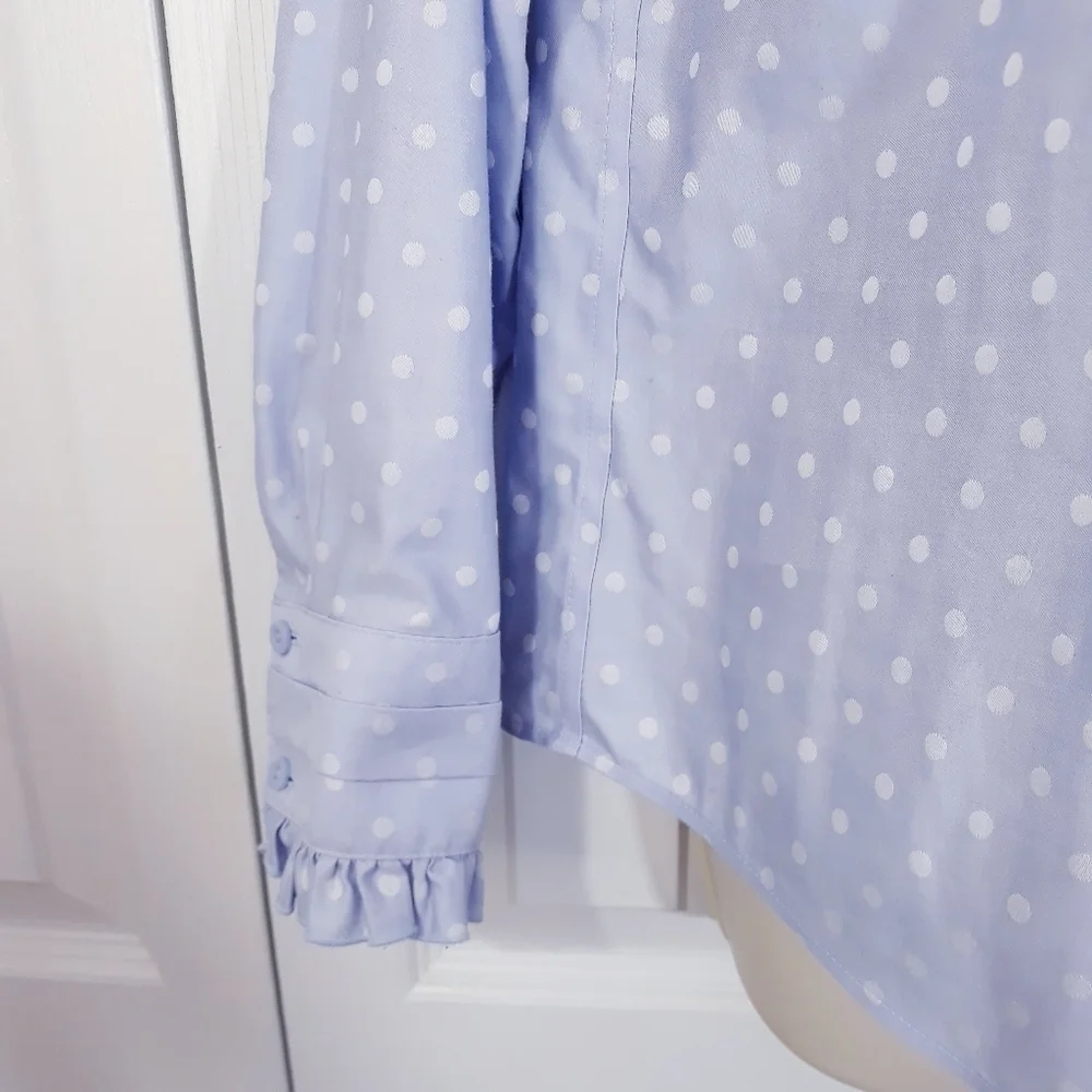 Chico's No Iron Cotton Long-Sleeve Button Down Lavander Polka Dott Shirt Small